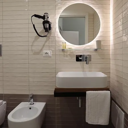 Suite Inn Rome 4*