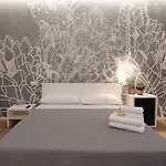 Suite Inn Rome Konukevi Roma