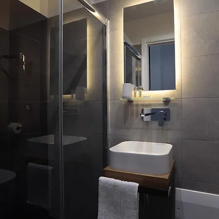 Suite Inn Rome 4*