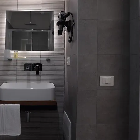 Pensionat Suite Inn Rome 4*