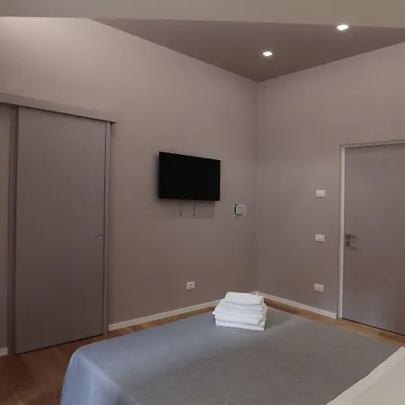 Suite Inn Rome Penzion 4*