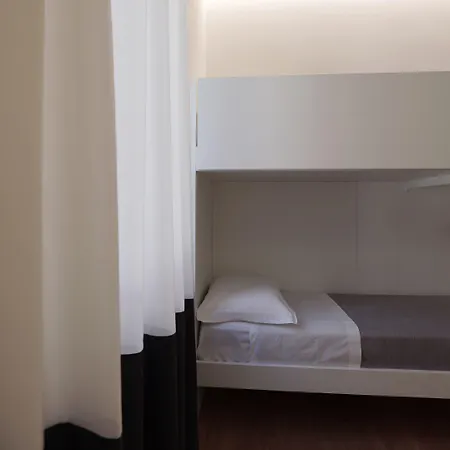Penzion Suite Inn Rome 4*